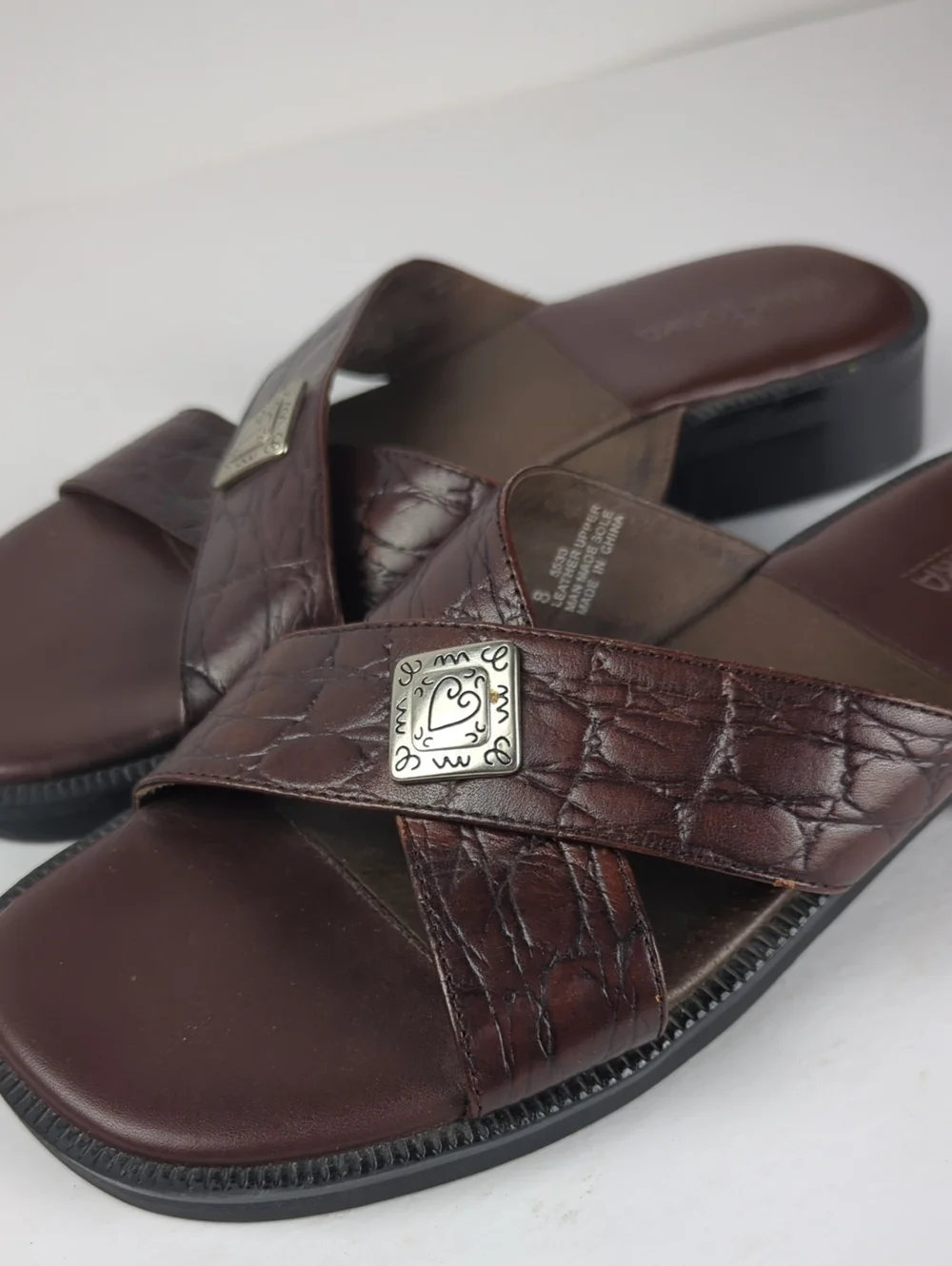 MINNETONKA Women's Brown Leather Crisscross Conch Slide Sandals